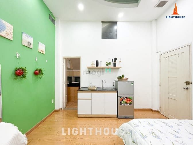 Modern Studio Near Market with Full Amenities