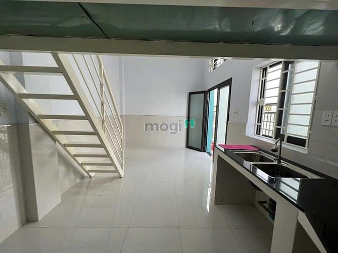 A few new rooms left - High floor - Near Le Van Quoi market - Elevator available