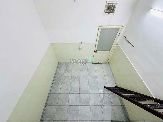 Spacious Loft-Style Room with Mezzanine near Luy Ban Bich