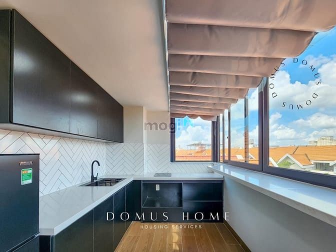 Modern 55m2 Apartment with Balcony near District 1