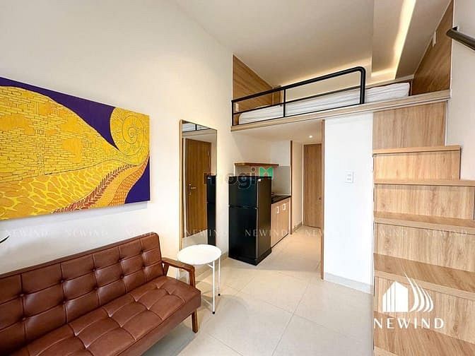 Modern Duplex with Balcony near Phan Xich Long