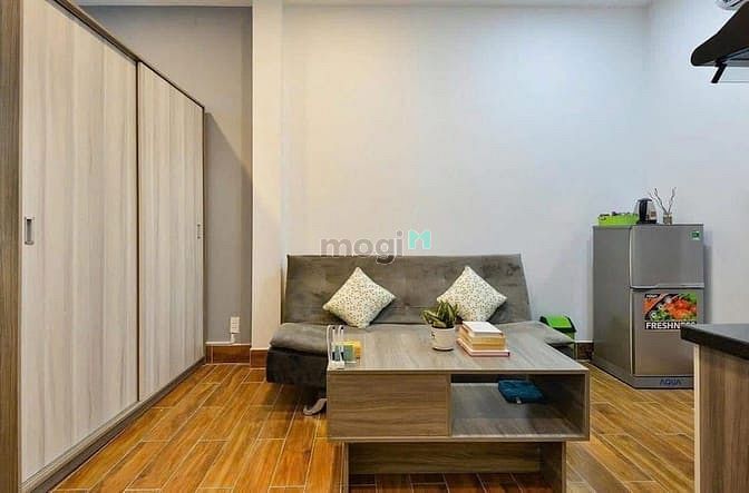 Modern Studio with Built-in Kitchen and AC