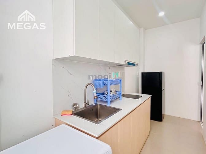 Modern Studio with Skylight on Phan Dang Luu