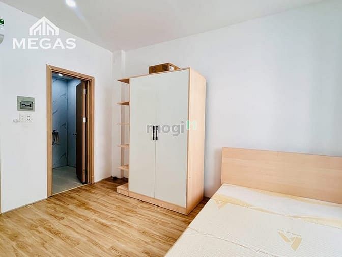 Modern Studio with Skylight on Phan Dang Luu