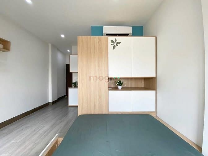 Modern Studio with Balcony in Binh Thanh