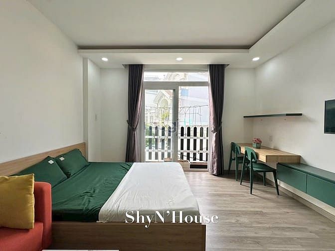 Modern Studio Near Bay Hien Market