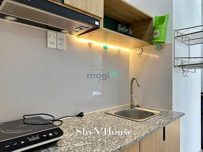 Modern Studio Near Bay Hien Market