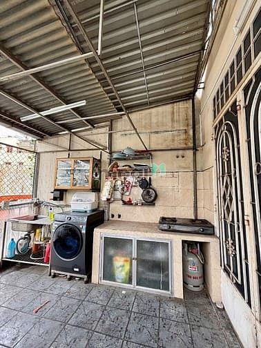 Spacious 45m² Room with Balcony in Central Location
