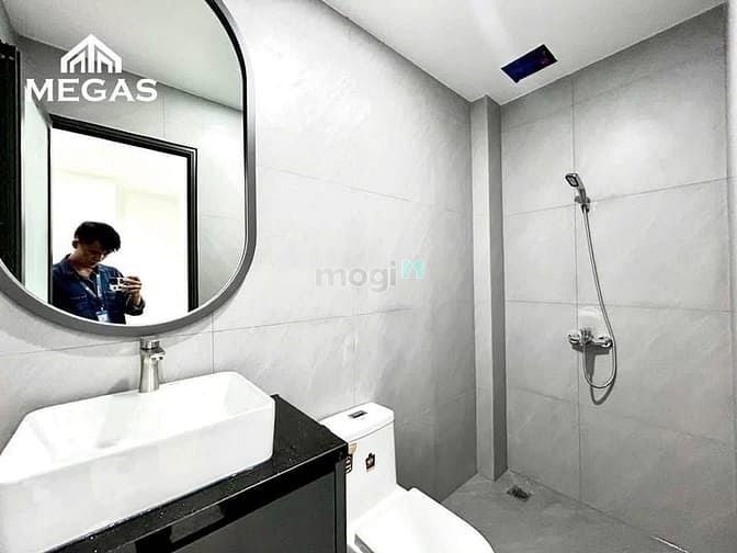 Modern Studio Apartment in Central Phu Nhuan