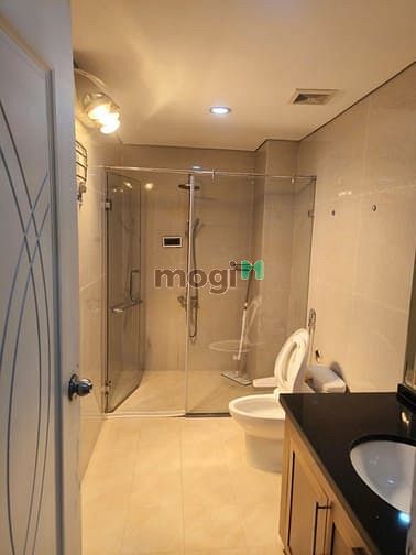 Spacious 3-Bedroom Royal City Apartment, Fully Furnished