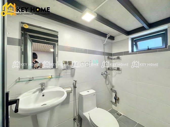 Modern Studio Apartment with Full Amenities