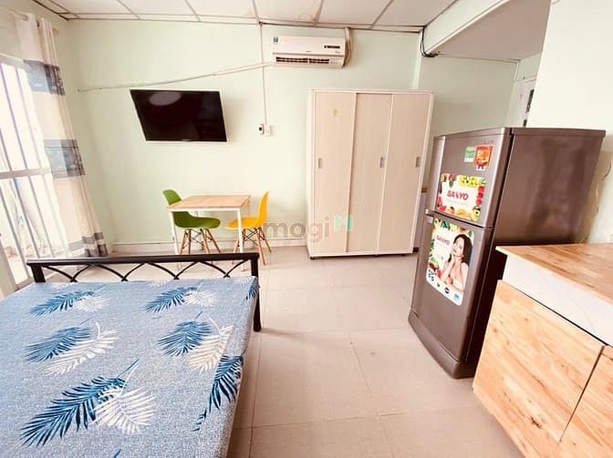 Luxury Studio with Modern Amenities and AC