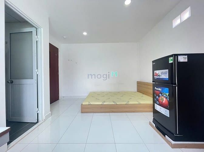 Modern Studio with Full Amenities and Elevator