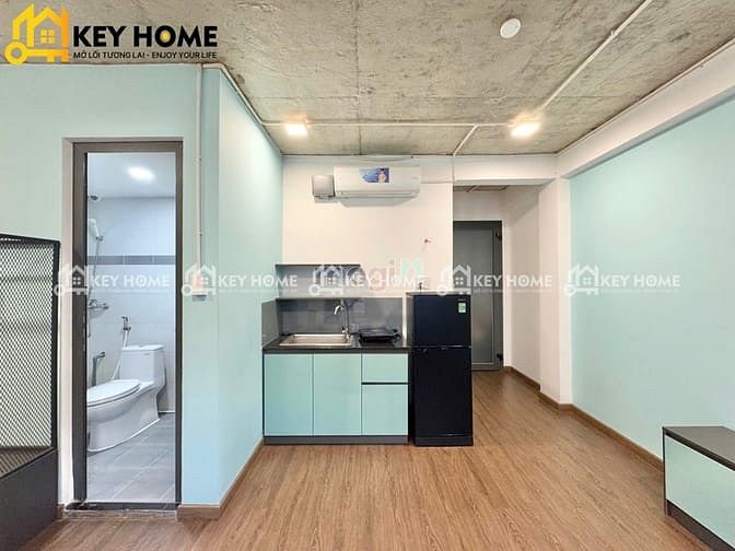 Modern Studio Apartment with Full Amenities