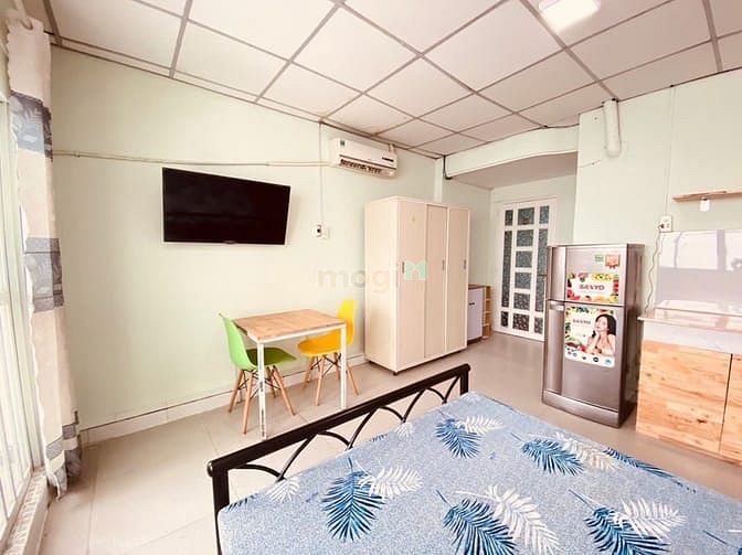 Luxury Studio with Modern Amenities and AC