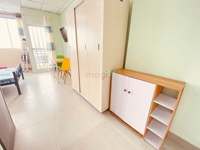 Luxury Studio with Modern Amenities and AC