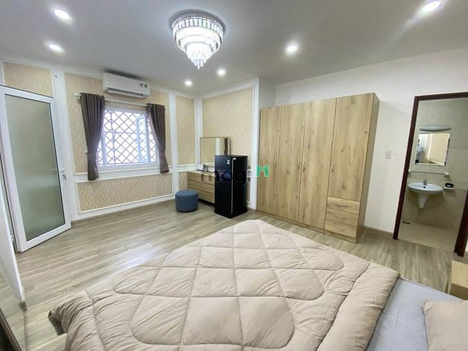 Modern Studio with Kitchen near City Center