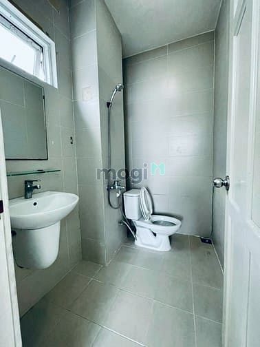 Modern Furnished Studio Near Saigon Station