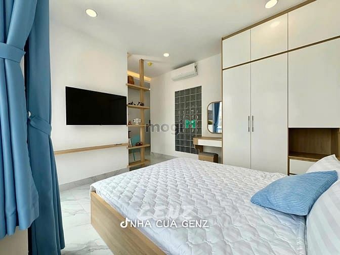 Modern 1BR Apartment Near Airport with Balcony