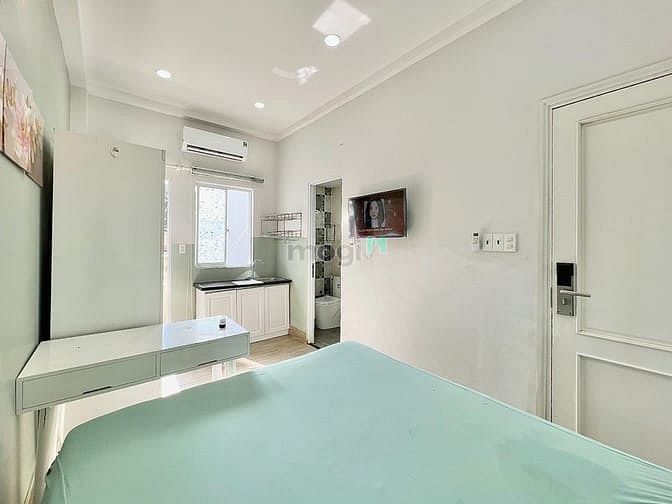 Modern Studio Apartment Near Saigon University