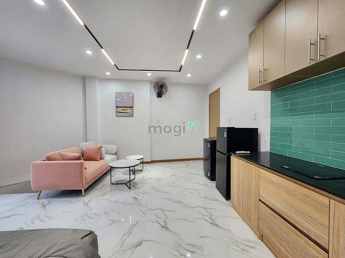 Modern Studio Apartment with Full Amenities