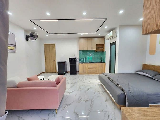 Modern Studio Apartment with Full Amenities