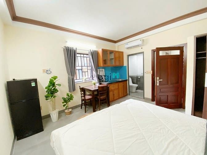 Modern Studio Apartment with Kitchen in District 3