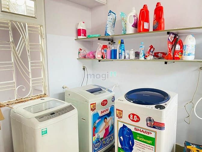 Affordable Shared Room with Kitchen and Laundry