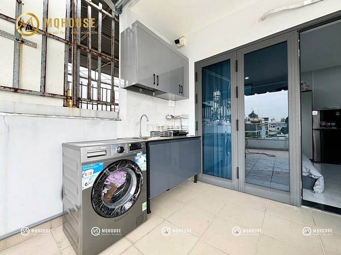 Modern Studio Apartment with Washer and Balcony