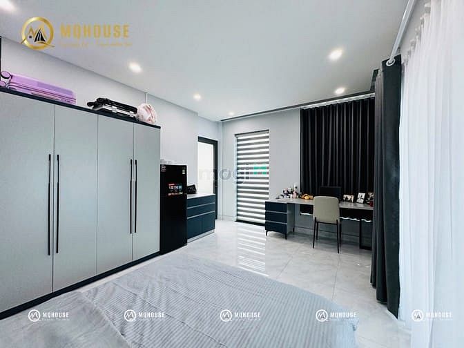Modern Studio Apartment with Washer and Balcony