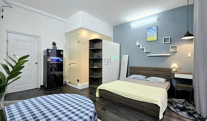 Modern 1-Bedroom Apartment with Balcony in Phu Nhuan