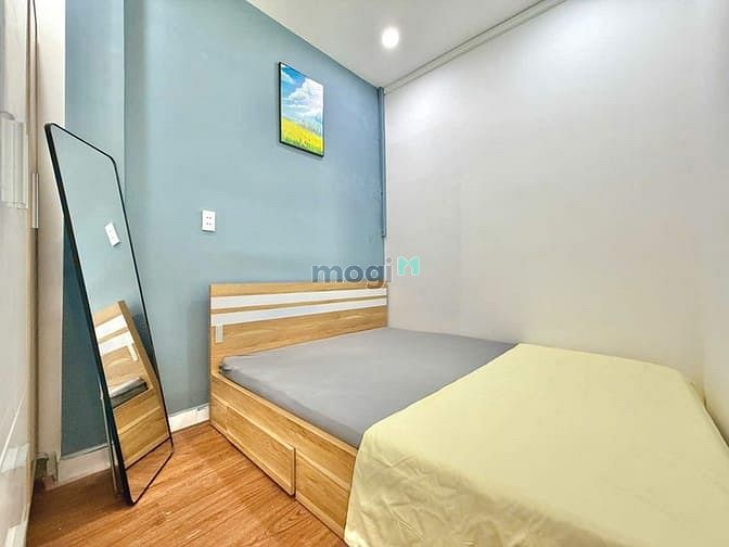 Modern 2-Bedroom Apartment with Balcony in Phu Nhuan