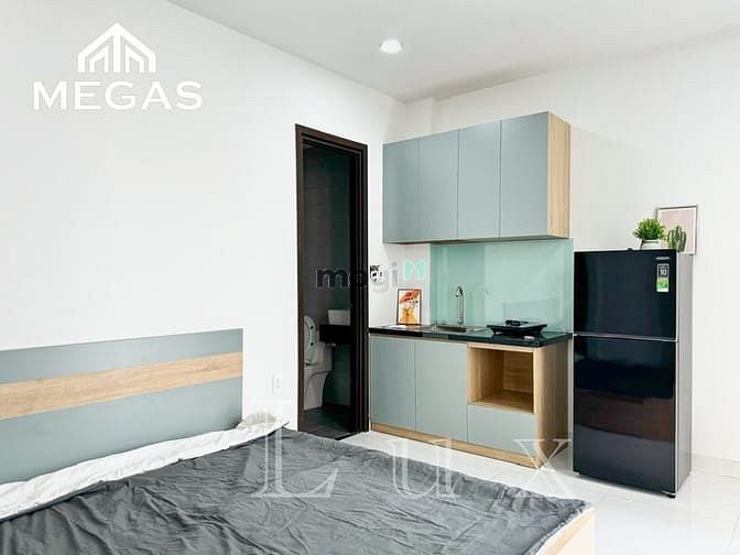 Modern Compact Apartment with Balcony and Full Furnishings