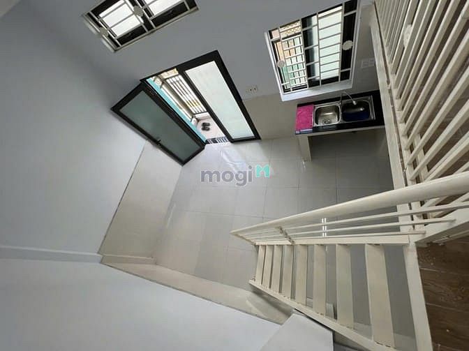 A few new rooms left - High floor - Near Le Van Quoi market - Elevator available