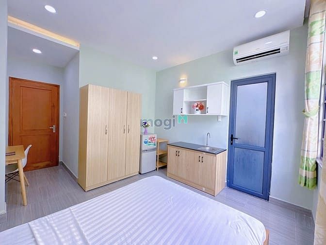 Modern Compact Studio Apartment in CMT8, District 3, Ho Chi Minh City