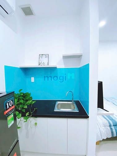 Studio Apartment with Balcony in Thich Quang Duc, Phu Nhuan District