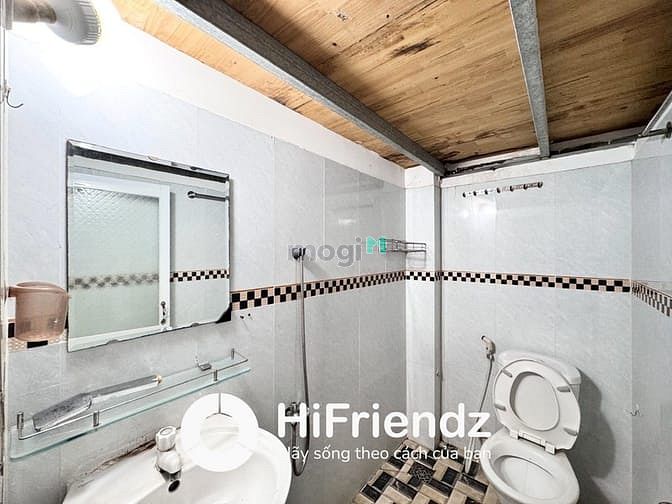 Affordable Loft Room Near Celadon City and Universities