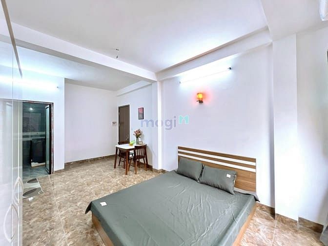 Studio Apartment Near Trung Kính Area with Full Amenities
