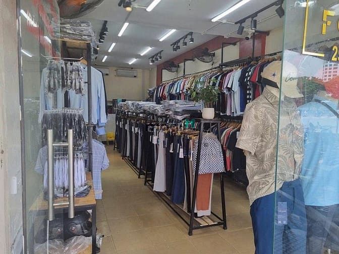 Separate Commercial Space for Rent - Nguyen Chi Thanh, Ba Dinh