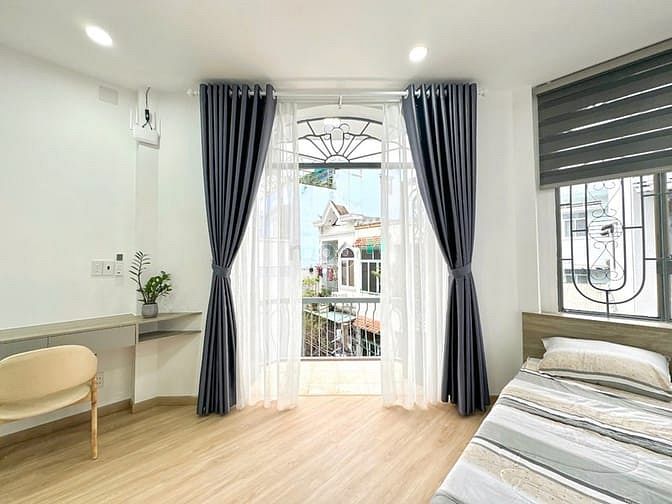 Spacious Studio Near Le Van Sy Street, District 3