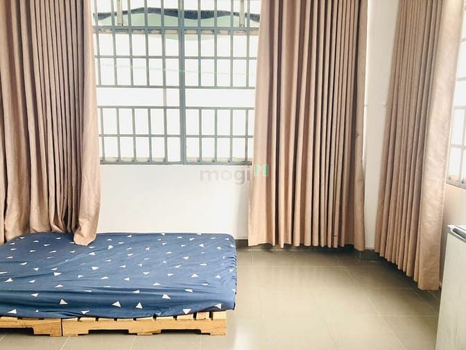 Spacious Room near Hoang Hoa Tam Market with Full Amenities