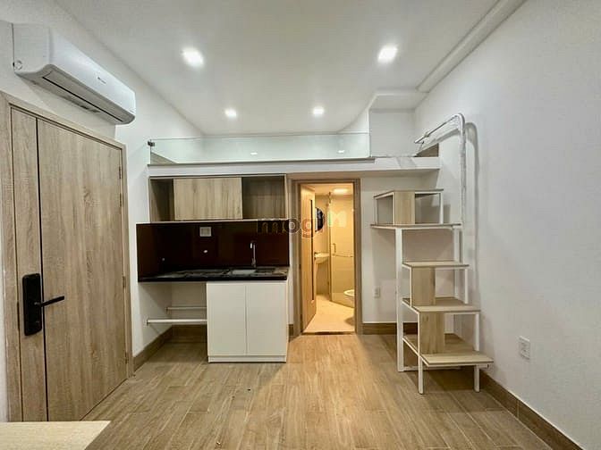 Fully Furnished Studio Apartment near Vincom Le Van Viet