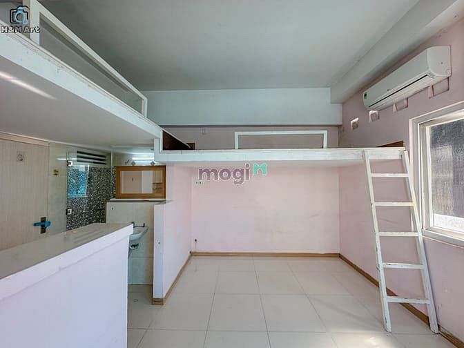 25m² Spacious Room with High Loft, Large Window, Elevator - 24/7 Security