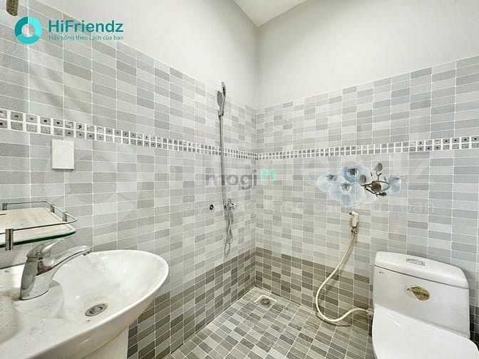Modern, Fully Furnished Room in Q9 with Balcony and Open Space
