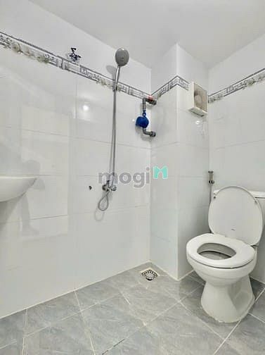 Newly Built Spacious Duplex with Balcony in Linh Dong, Thu Duc