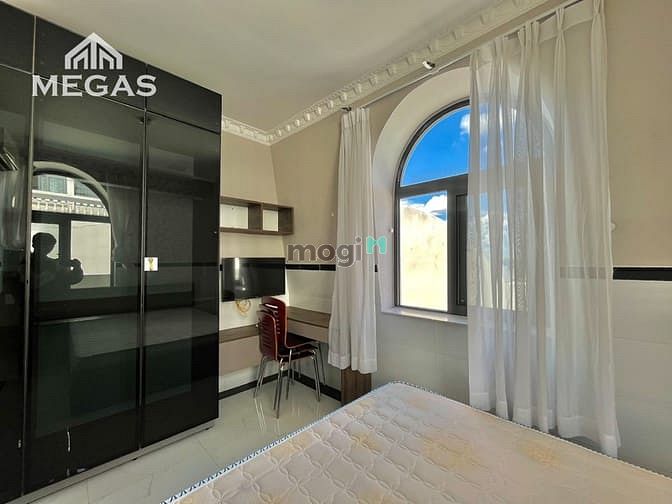 High-End Serviced Apartment with Full Furniture near AEON Mall An Sương