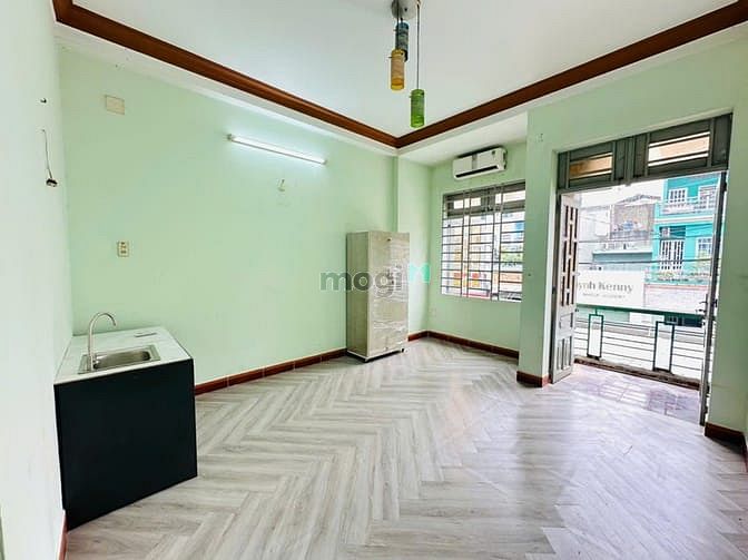Modern Room with AC Near Quang Trung Park