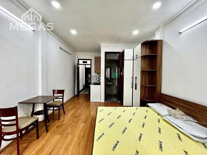 Modern Studio with Fingerprint Access in District 3