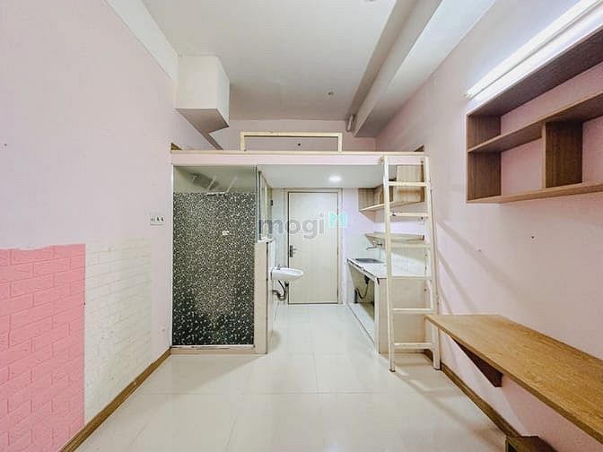 Cozy Room with Loft, Workspace, and Free Schedule