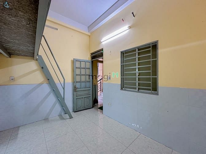 25m² Loft Room with High Ceiling, Finger Print Access, Elevator